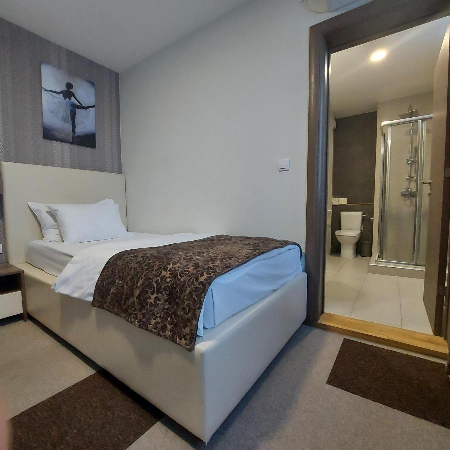Hotel Kole Τσάτσακ Εξωτερικό φωτογραφία