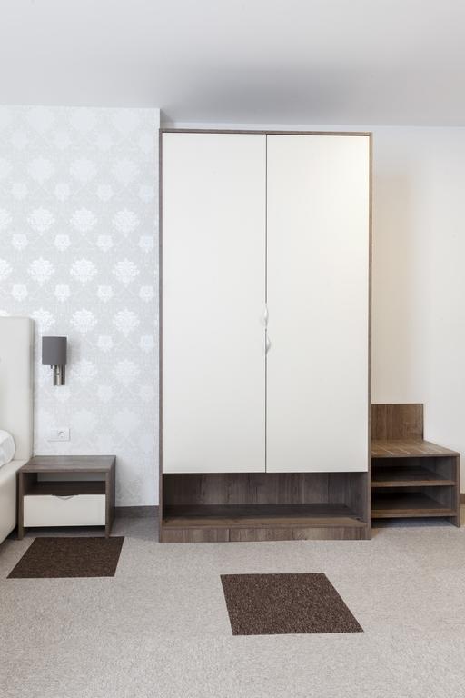 Hotel Kole Τσάτσακ Εξωτερικό φωτογραφία