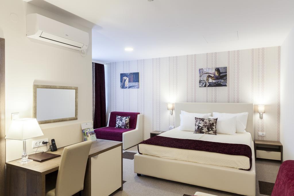 Hotel Kole Τσάτσακ Εξωτερικό φωτογραφία